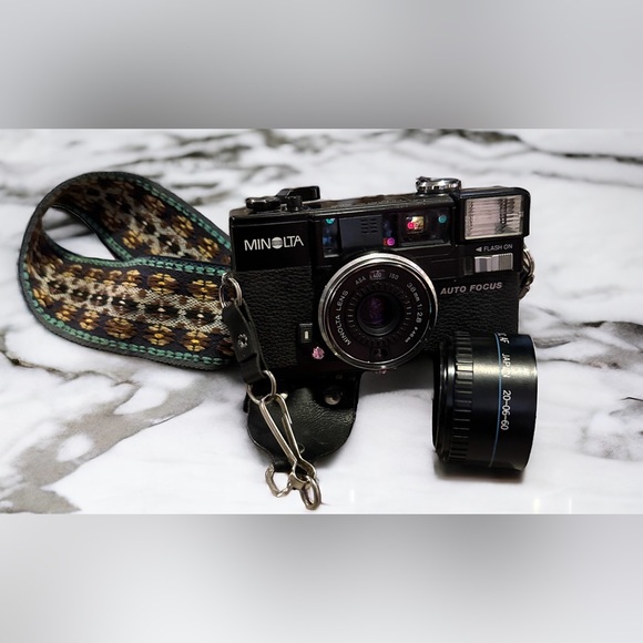 Minolta Hi-Matic AF2 Compact 35mm Film Camera,Minolta 38mm Lens,Neck Strap - Picture 1 of 13
